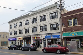 56-58 Main St in South River, NJ - Foto de edificio - Building Photo