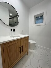 1285 W 67th St, Unit 1 in Cleveland, OH - Building Photo - Building Photo