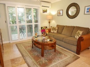 480 Kenolio Rd, Unit 16-102 in Kihei, HI - Building Photo - Building Photo