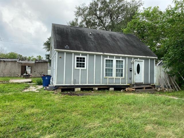 13 4th St N in Texas City, TX - Building Photo - Building Photo