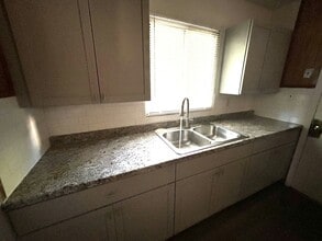15907 Knight in Redford Township, MI - Building Photo - Building Photo