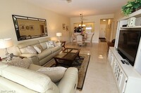 3250 Cypress Glen Way in Naples, FL - Building Photo - Building Photo