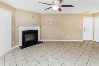 3005 Hunters Creek Ct in Charlotte, NC - Building Photo - Building Photo