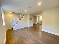 722 Lombard St, Unit APT 2 in Philadelphia, PA - Building Photo - Building Photo