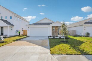 1004 Yaupon Holly Dr in Georgetown, TX - Building Photo