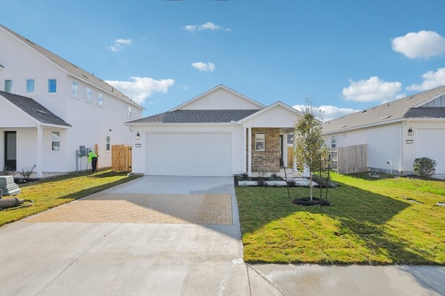 property at 1004 Yaupon Holly Dr