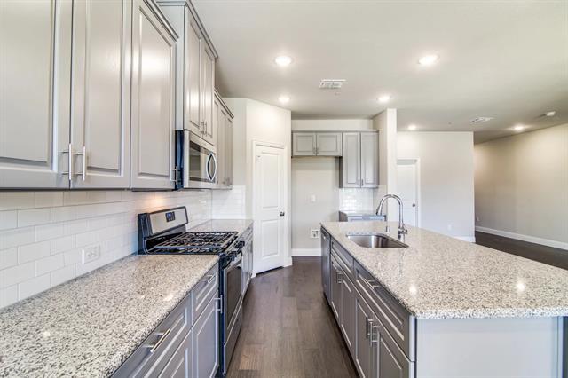 829 Blue Bell Trl in Plano, TX - Building Photo - Building Photo
