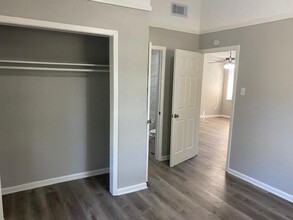 405 Silver River Dr in Montgomery, TX - Building Photo - Building Photo