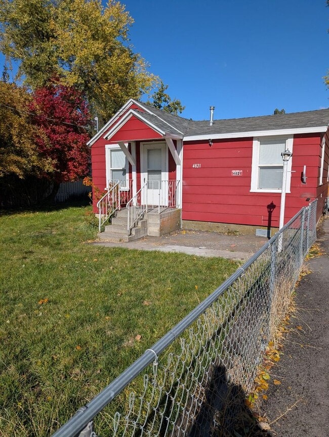 4821 Climax Ave in Klamath Falls, OR - Building Photo - Building Photo