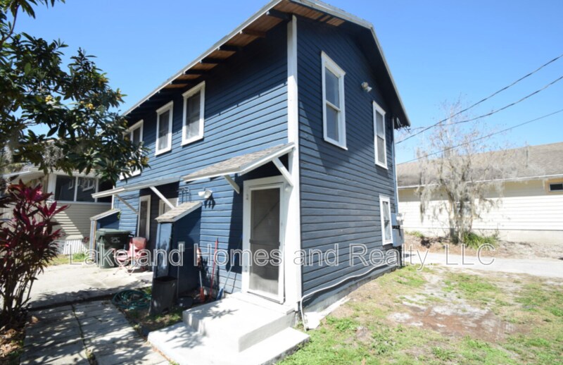 906 Vistabula St in Lakeland, FL - Building Photo