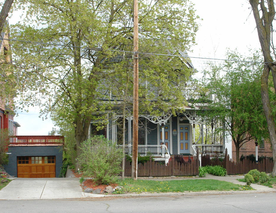 1920 W Riverside Ave in Spokane, WA - Building Photo