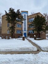 340 Ellis Ave in Iowa City, IA - Building Photo