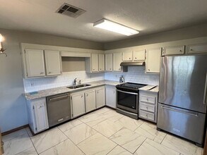 4412 Eileen St in Lake Charles, LA - Building Photo - Building Photo