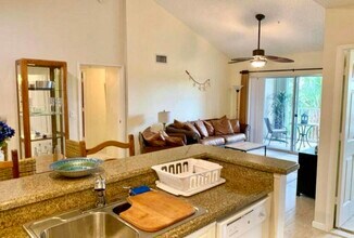 272 Village Blvd in Tequesta, FL - Building Photo - Building Photo