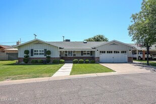 327 E Keim Dr in Phoenix, AZ - Building Photo