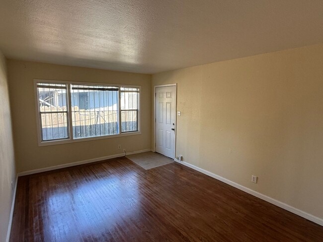 1317-1321 Gaynor Ave in Richmond, CA - Building Photo - Building Photo