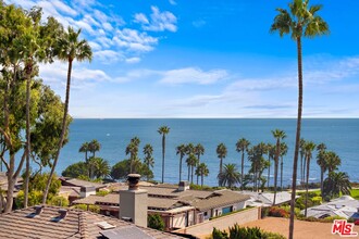 14 Blue Lagoon in Laguna Beach, CA - Foto de edificio - Building Photo