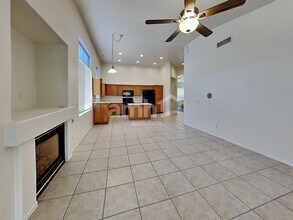 6868 W Pontiac Dr in Glendale, AZ - Building Photo - Building Photo