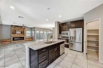 9120 Mastodon Ave in Las Vegas, NV - Building Photo - Building Photo