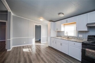 17707 Bittersweet Rd in Gravette, AR - Building Photo - Building Photo