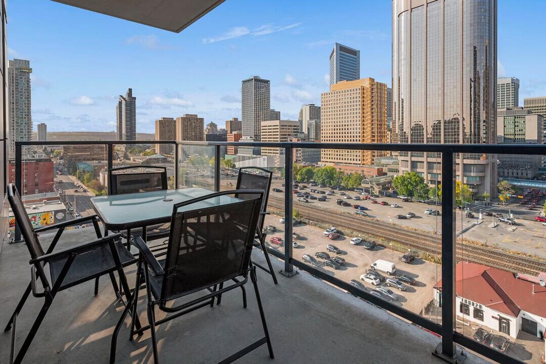 1010-1016 6 St SW, Unit SI ID1345995P in Calgary, AB - Building Photo