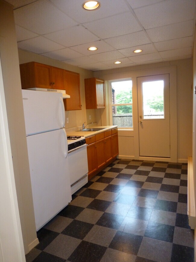 200 Jericho Tpke Apartments and Nearby Mineola Apartments For Rent