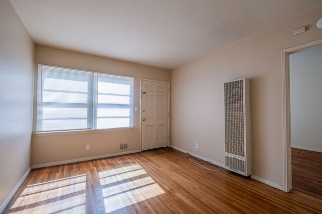 property at 1506 S Catalina Ave