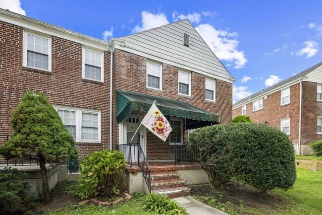 1728 Aberdeen Rd in Towson, MD - Foto de edificio - Building Photo