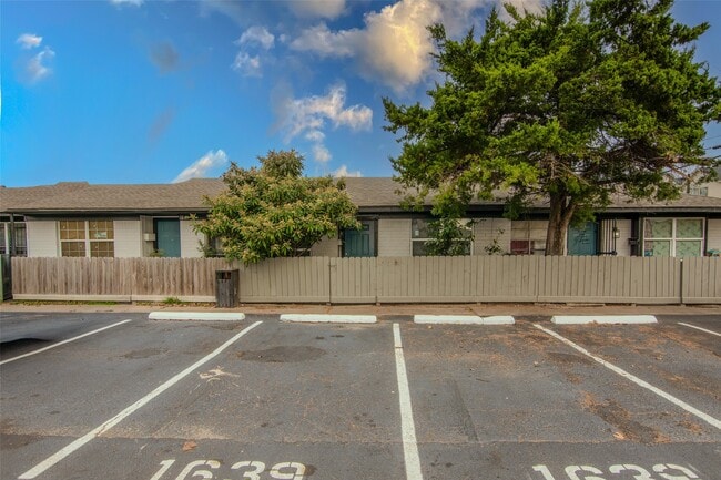 property at 1639 Northwood St