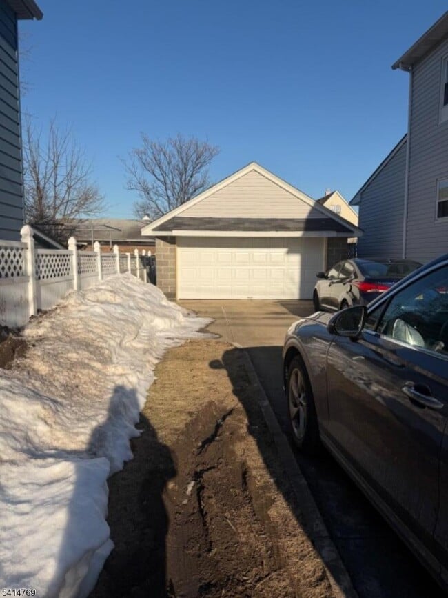 182 Pierre Ave in Garfield, NJ - Building Photo - Building Photo