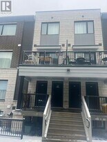 1605 Creekway Private in Ottawa, ON - Building Photo