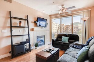 9021 E Dry Creek Rd in Centennial, CO - Building Photo