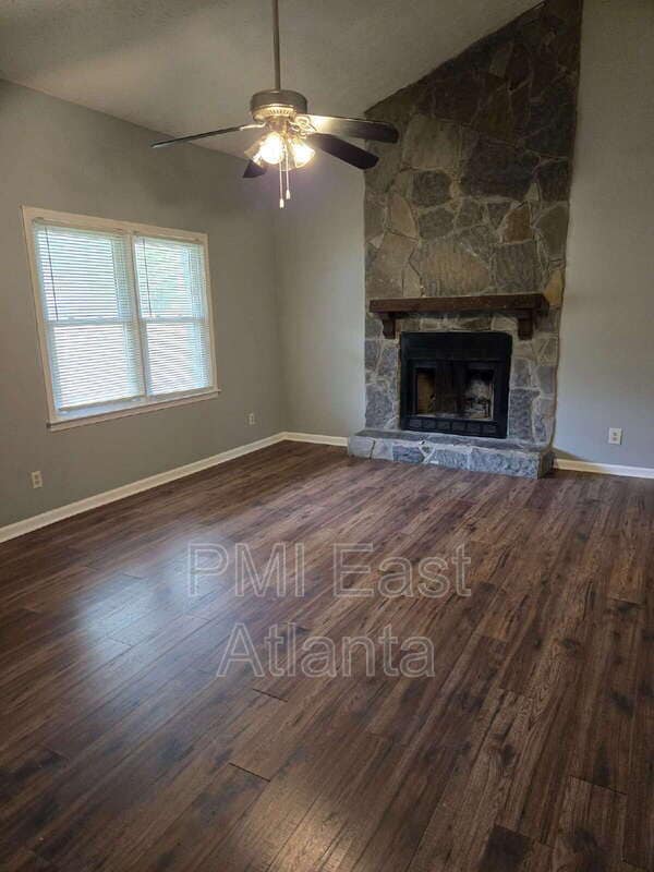 804 Navajo Ct SE in Conyers, GA - Building Photo - Building Photo