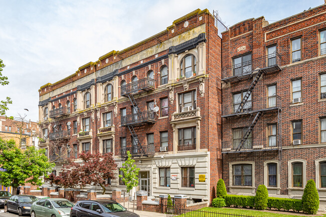 259 Parkside Ave in Brooklyn, NY - Foto de edificio - Primary Photo