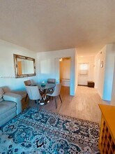 3201 SE 14th St in Pompano Beach, FL - Building Photo - Building Photo