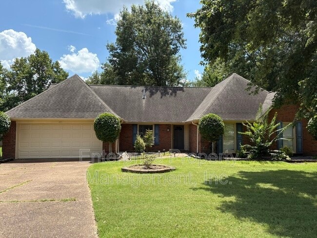 property at 433 Spruce Glen Dr