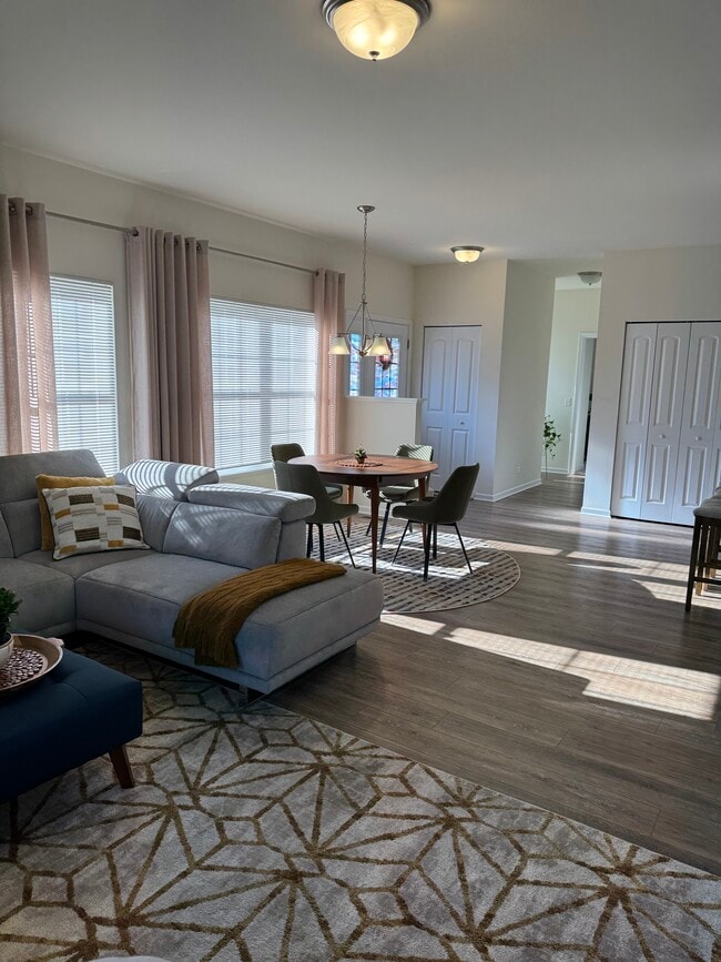 938 Lexington St in McHenry, IL - Foto de edificio - Building Photo