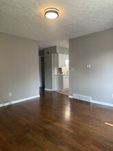 1709-1711-1711 Elaine Rd in Columbus, OH - Building Photo - Building Photo