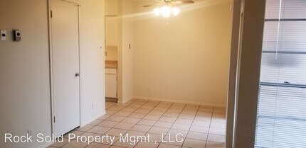 4601 Carlisle Blvd NE-Unit -Unit E3 in Albuquerque, NM - Building Photo - Building Photo