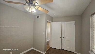 2640 Garfield St in Hollywood, FL - Building Photo - Building Photo