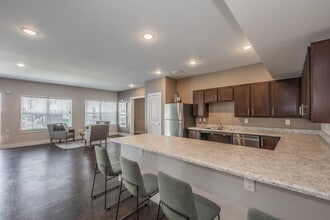 Commons at Manor in Manor, TX - Building Photo - Building Photo