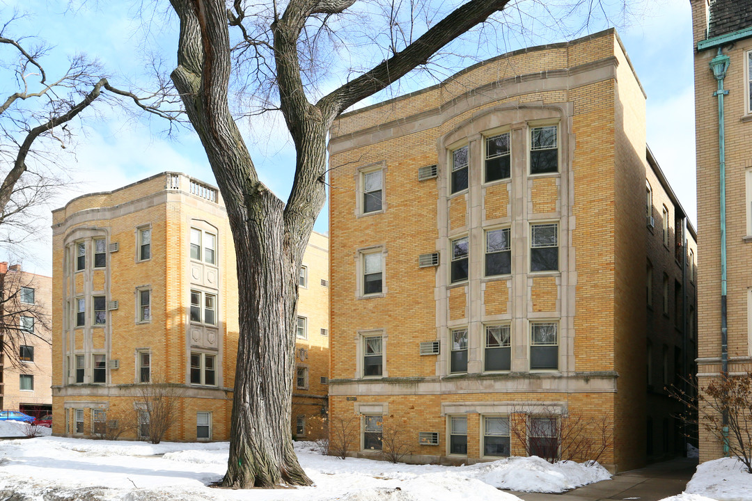 822-24 Forest Ave. in Evanston, IL - Building Photo