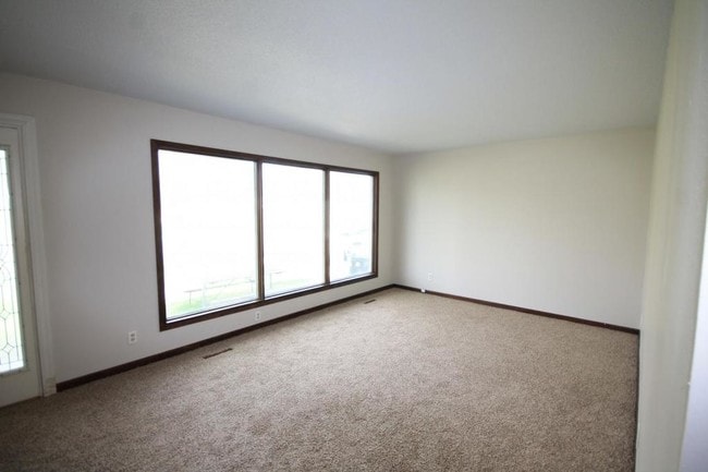 808 N 20th St in Grand Forks, ND - Building Photo - Building Photo