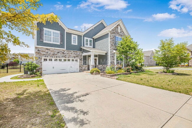 8608 Lavender Pl in Harrisburg, NC - Building Photo - Building Photo