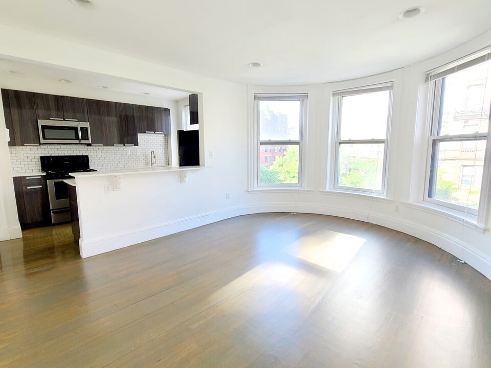 49 Massachusetts Ave, Unit 3 in Boston, MA - Building Photo