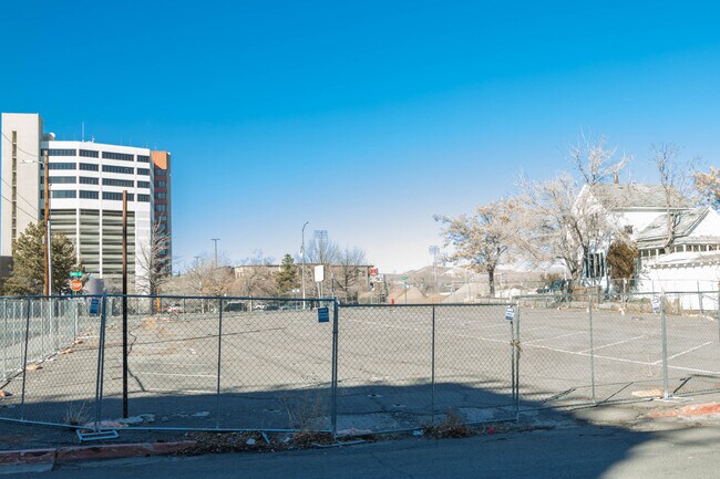 State Street Multi-Family in Reno, NV - Foto de edificio - Building Photo