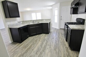 13146 Withee Path Ln in Houston, TX - Building Photo - Building Photo