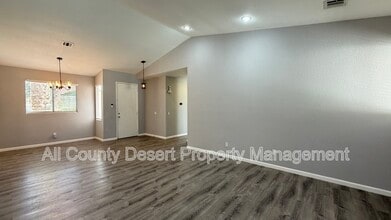 9591 Capiland Rd in Desert Hot Springs, CA - Foto de edificio - Building Photo