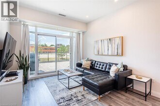 1 Redfern Ave in Hamilton, ON - Building Photo - Building Photo