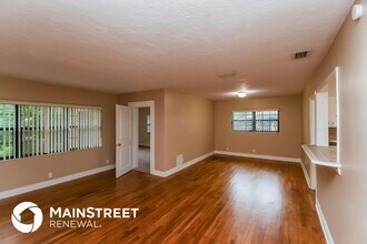 2438 Kellow Cir in Jacksonville, FL - Foto de edificio - Building Photo